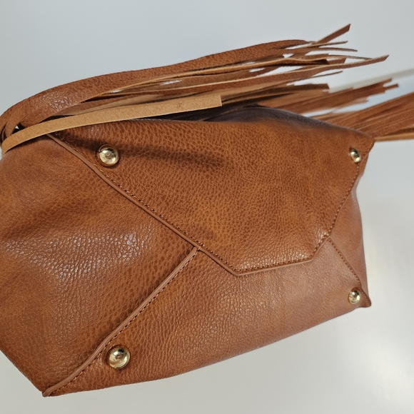 Cato Brown Leather Shoulder Bag with Fringe - Picture 4 of 6